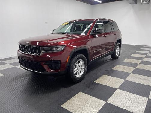 2022 Jeep Grand Cherokee Laredo