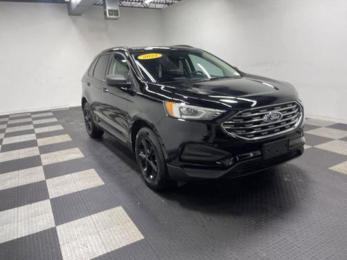 Agate Black Metallic 2022 Ford Edge SE