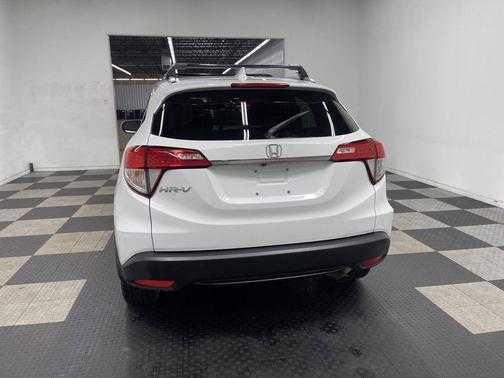 Platinum White Pearl 2019 Honda HR-V EX-L