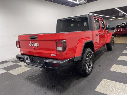 2023 Jeep Gladiator Overland