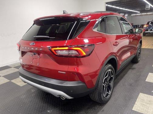 2026 Ford Escape Platinum