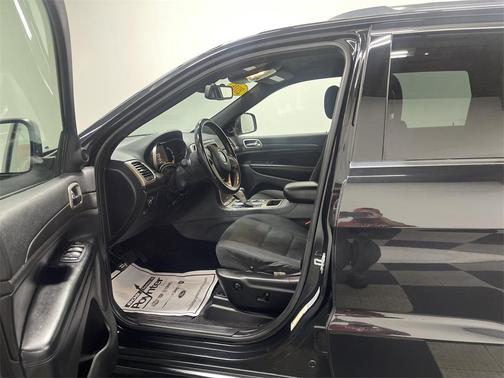 2016 Jeep Grand Cherokee Laredo