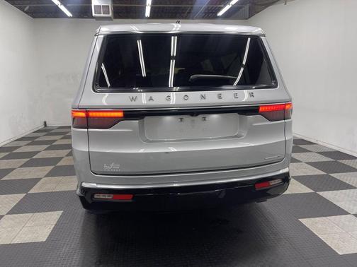 Silver Zynith 2024 Jeep Wagoneer L Series II