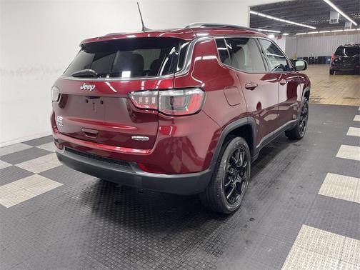 2022 Jeep Compass Latitude Lux