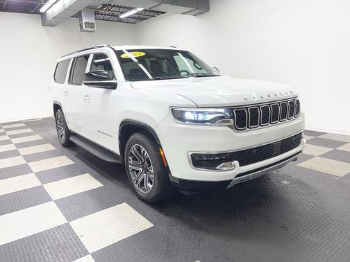 Bright White Clearcoat 2023 Jeep Wagoneer L Series II