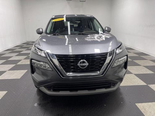 Gun Metallic 2022 Nissan Rogue SV