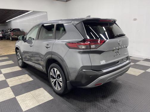 Gun Metallic 2022 Nissan Rogue SV