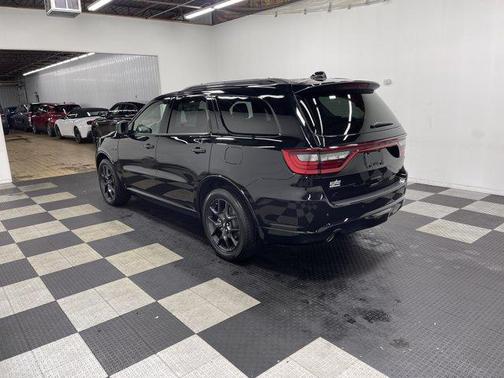 Black Clearcoat 2027 Dodge Durango GT HEMI