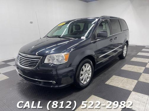 2013 Chrysler Town & Country Touring