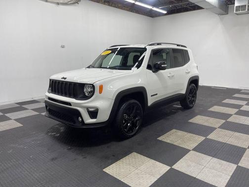 Alpine White Clearcoat 2023 Jeep Renegade Altitude