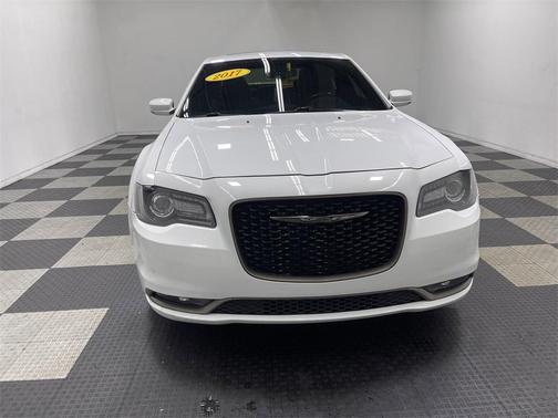 2017 Chrysler 300 S