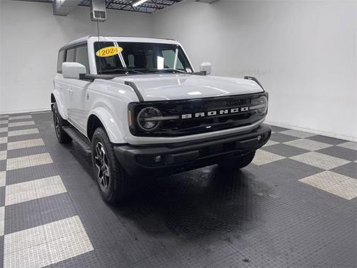 2024 Ford Bronco Outer Banks
