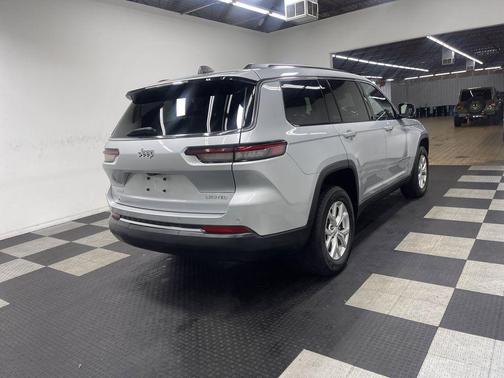 Silver Zynith 2023 Jeep Grand Cherokee L Limited