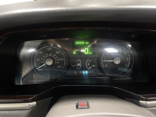 2007 Lincoln Town Car Signature Limited