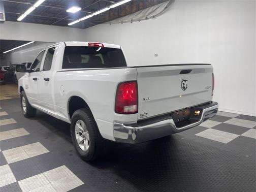 2024 RAM 1500 Classic SLT