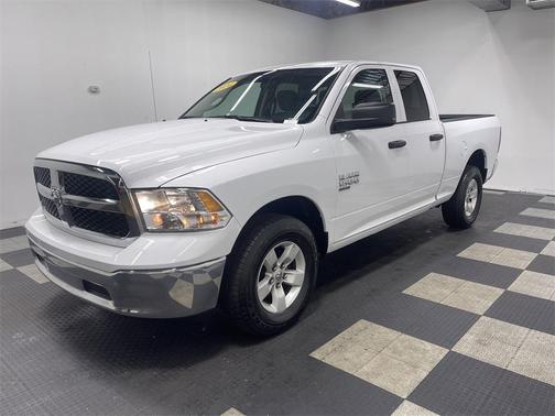 2024 RAM 1500 Classic SLT