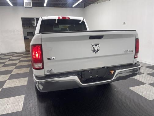 2024 RAM 1500 Classic SLT