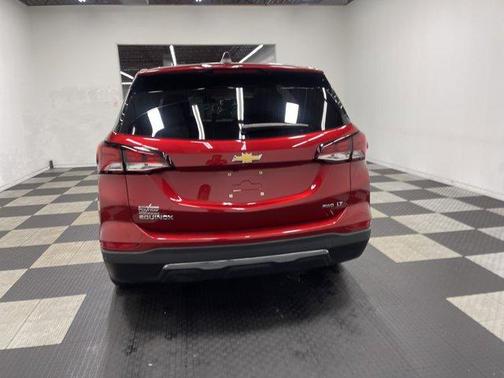 Cherry Red Tintcoat 2022 Chevrolet Equinox 1LT