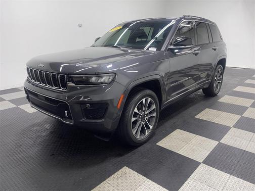 2022 Jeep Grand Cherokee Overland
