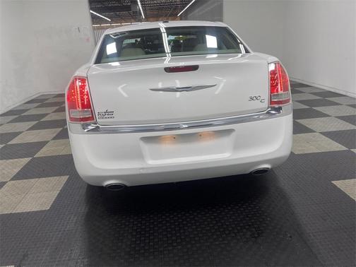 2014 Chrysler 300C Base
