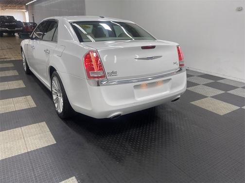 2014 Chrysler 300C Base