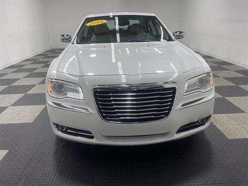 2014 Chrysler 300C Base