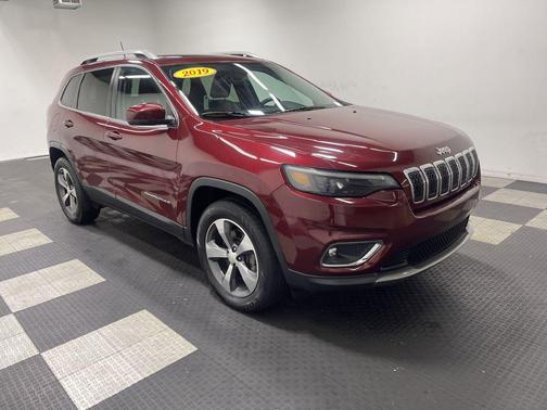 Velvet Red Pearlcoat 2019 Jeep Cherokee Limited