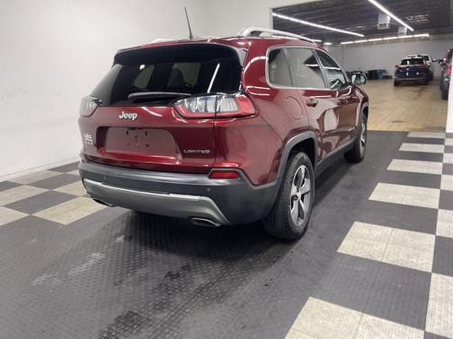 Velvet Red Pearlcoat 2019 Jeep Cherokee Limited