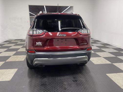 Velvet Red Pearlcoat 2019 Jeep Cherokee Limited
