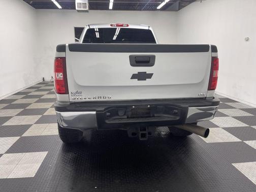 Sheer Silver Metallic 2011 Chevrolet Silverado 2500 LTZ
