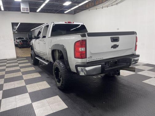 Sheer Silver Metallic 2011 Chevrolet Silverado 2500 LTZ