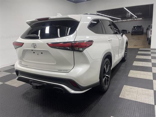 2021 Toyota Highlander XSE