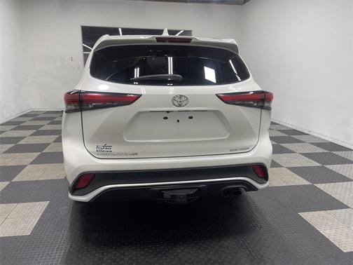 2021 Toyota Highlander XSE