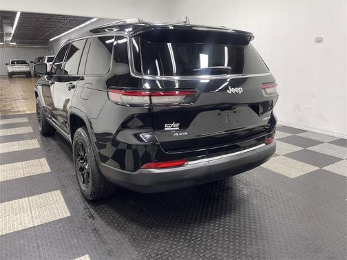 2023 Jeep Grand Cherokee L Laredo