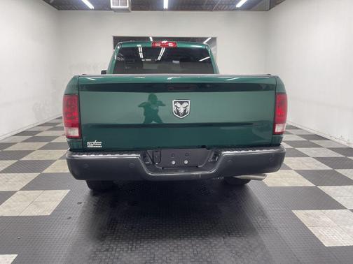 Timberline Green Pearlcoat 2022 RAM 1500 Classic Tradesman
