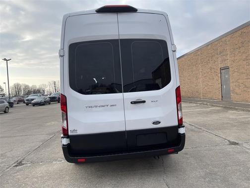 2022 Ford Transit-350 XLT