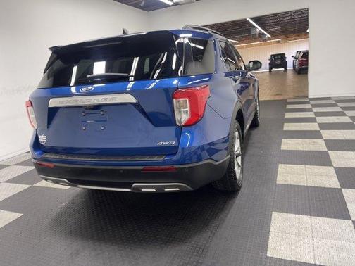 Blue Metallic 2021 Ford Explorer XLT