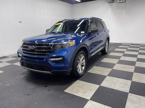 Blue Metallic 2021 Ford Explorer XLT