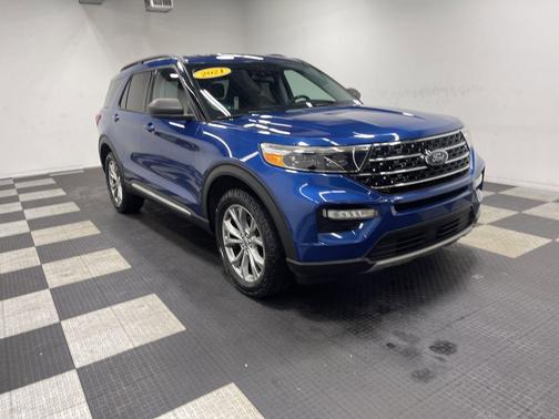 Blue Metallic 2021 Ford Explorer XLT