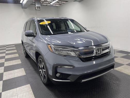 2022 Honda Pilot Touring 7-Passenger
