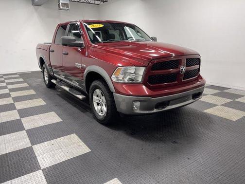 Deep Cherry Red Crystal Pearlcoat 2013 RAM 1500 SLT