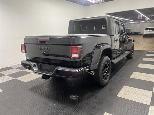 2022 Jeep Gladiator Sport