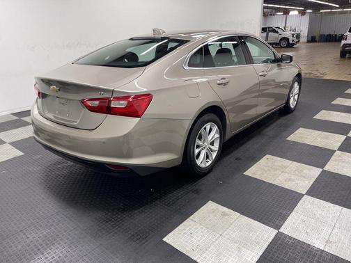 Mineral Gray Metallic 2025 Chevrolet Malibu LT