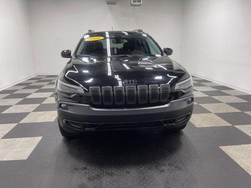 Diamond Black 2020 Jeep Cherokee Latitude