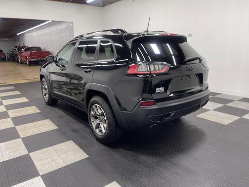 Diamond Black 2020 Jeep Cherokee Latitude