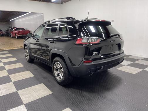 Diamond Black 2020 Jeep Cherokee Latitude