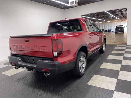 Radiant Red Metallic II 2026 Honda Ridgeline RTL