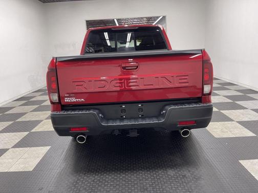Radiant Red Metallic II 2026 Honda Ridgeline RTL