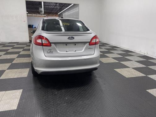 Ingot Silver 2013 Ford Fiesta SE