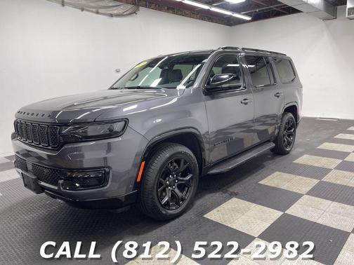 Metallic 2023 Jeep Wagoneer Series II